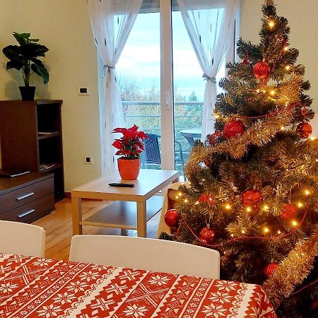 Starry Night - Smart Tv, Extra Big Bed, Big Bathtub, Private Parking, Sea View, Wifi, 2Bedrooms โวโลสโก ภายนอก รูปภาพ