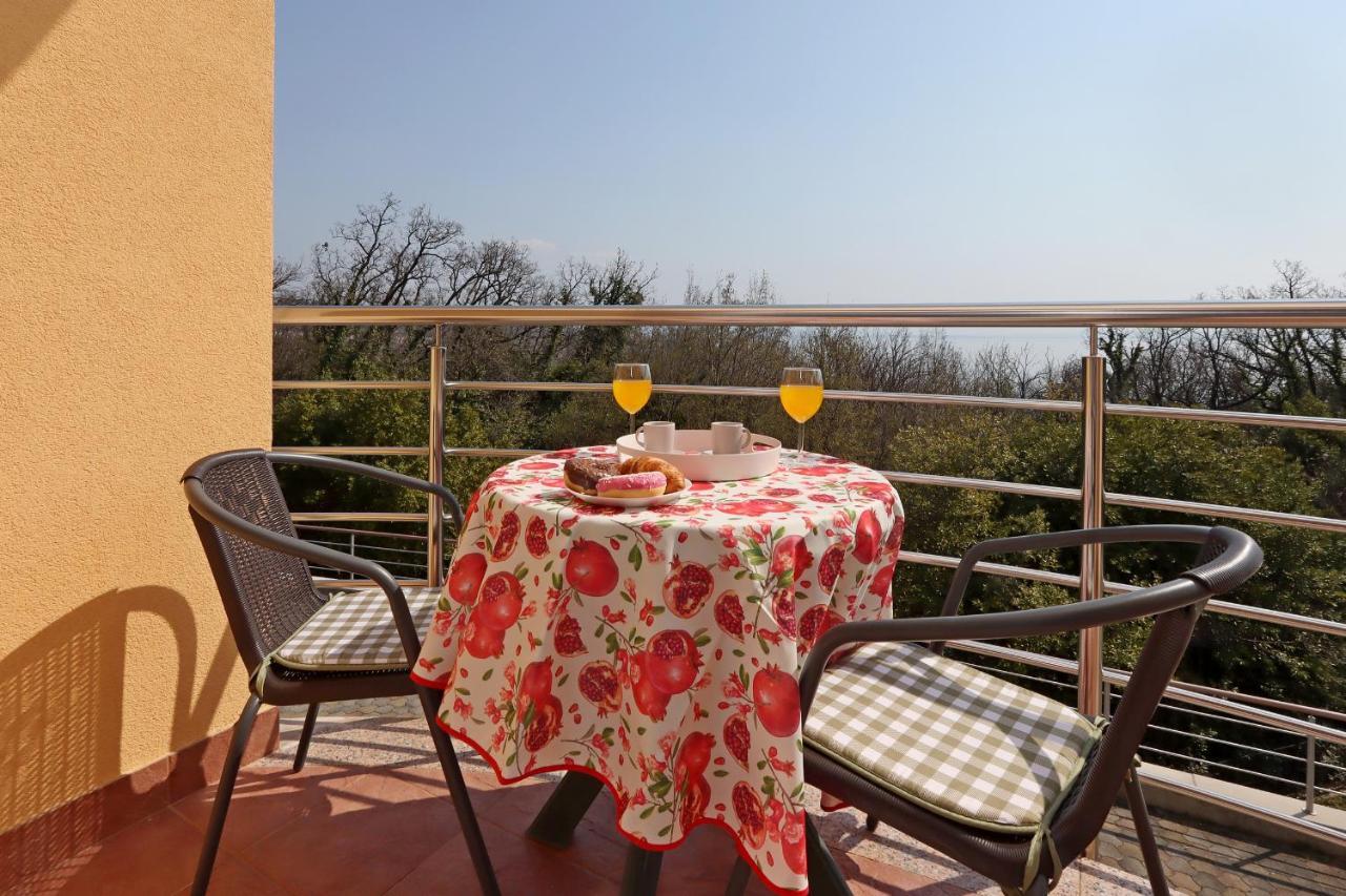 Starry Night - Smart Tv, Extra Big Bed, Big Bathtub, Private Parking, Sea View, Wifi, 2Bedrooms โวโลสโก ภายนอก รูปภาพ