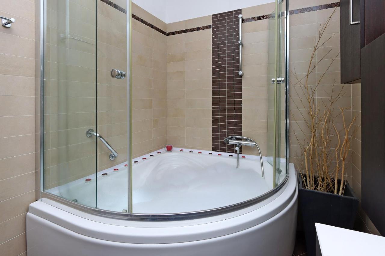 Starry Night - Smart Tv, Extra Big Bed, Big Bathtub, Private Parking, Sea View, Wifi, 2Bedrooms โวโลสโก ภายนอก รูปภาพ